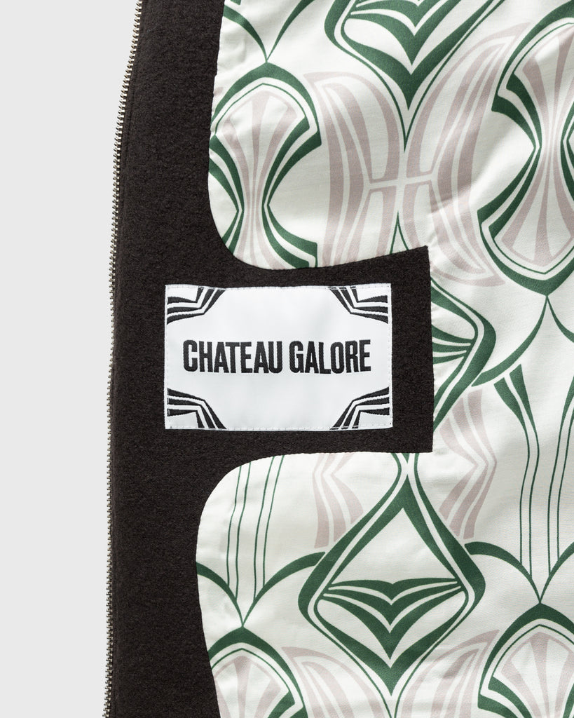 Innenansicht von brauner Wolljacke mit Viscose-Lining im Art Nouveau-Muster